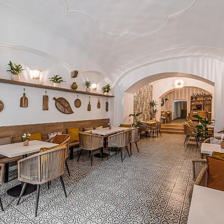 Apartmany Kolegium Prešov Exteriör bild
