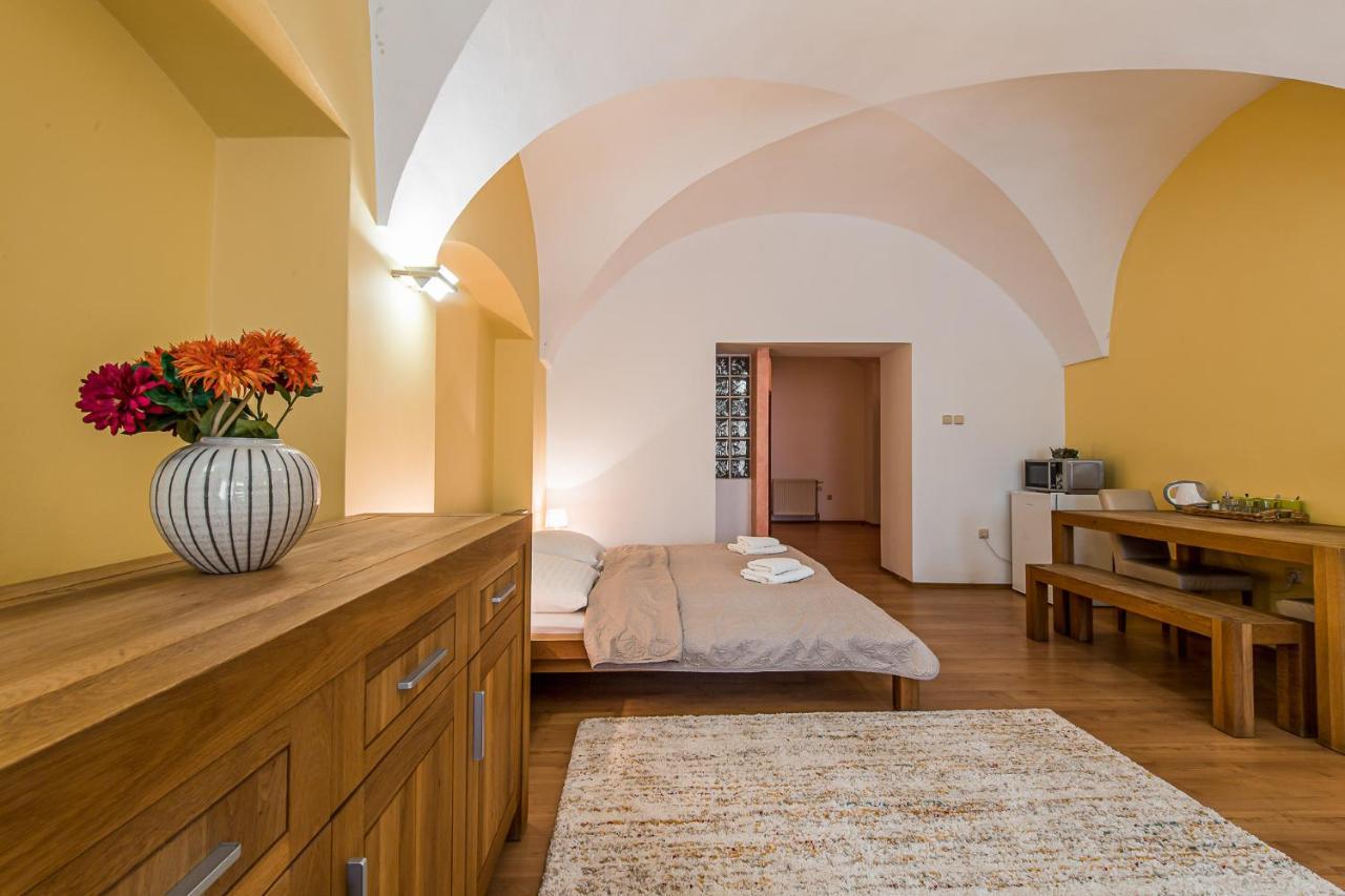 Apartmany Kolegium Prešov Exteriör bild