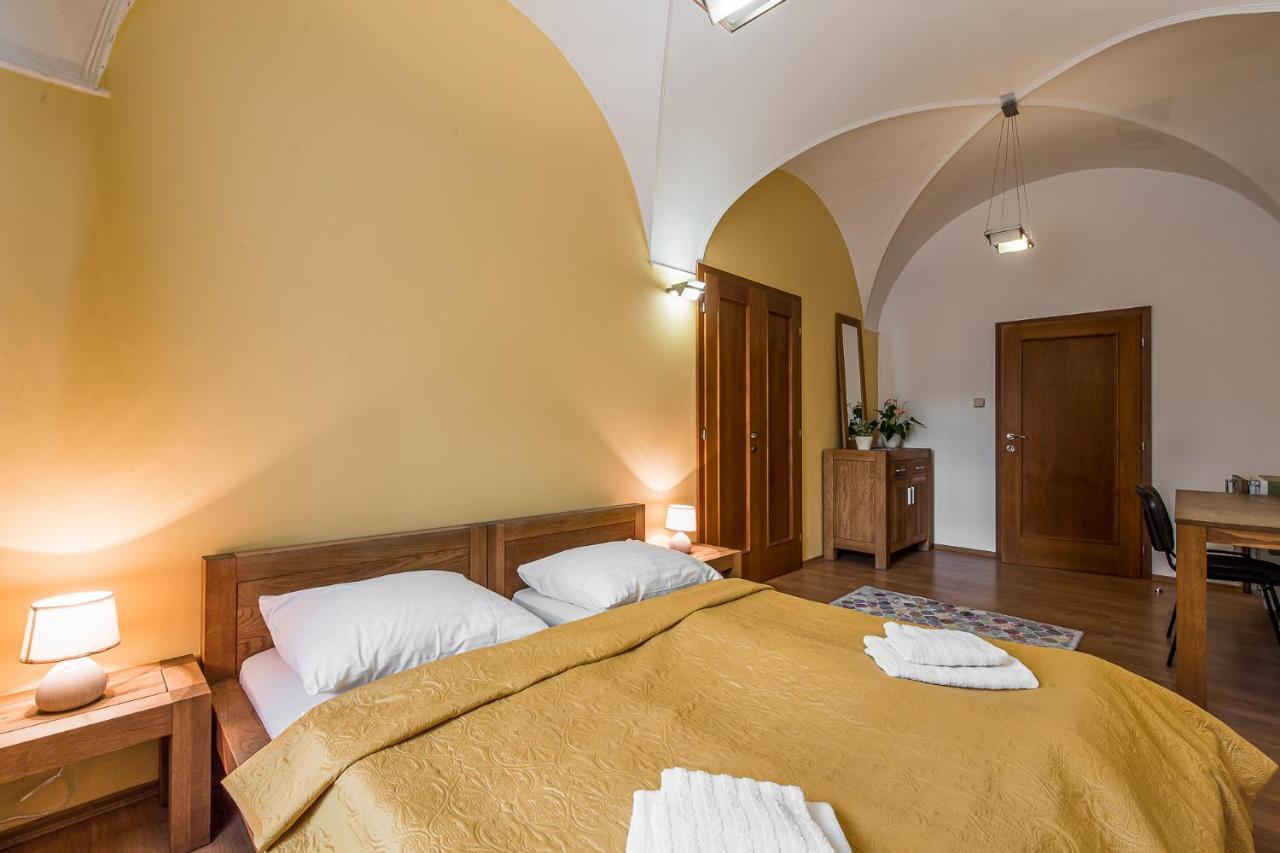 Apartmany Kolegium Prešov Exteriör bild