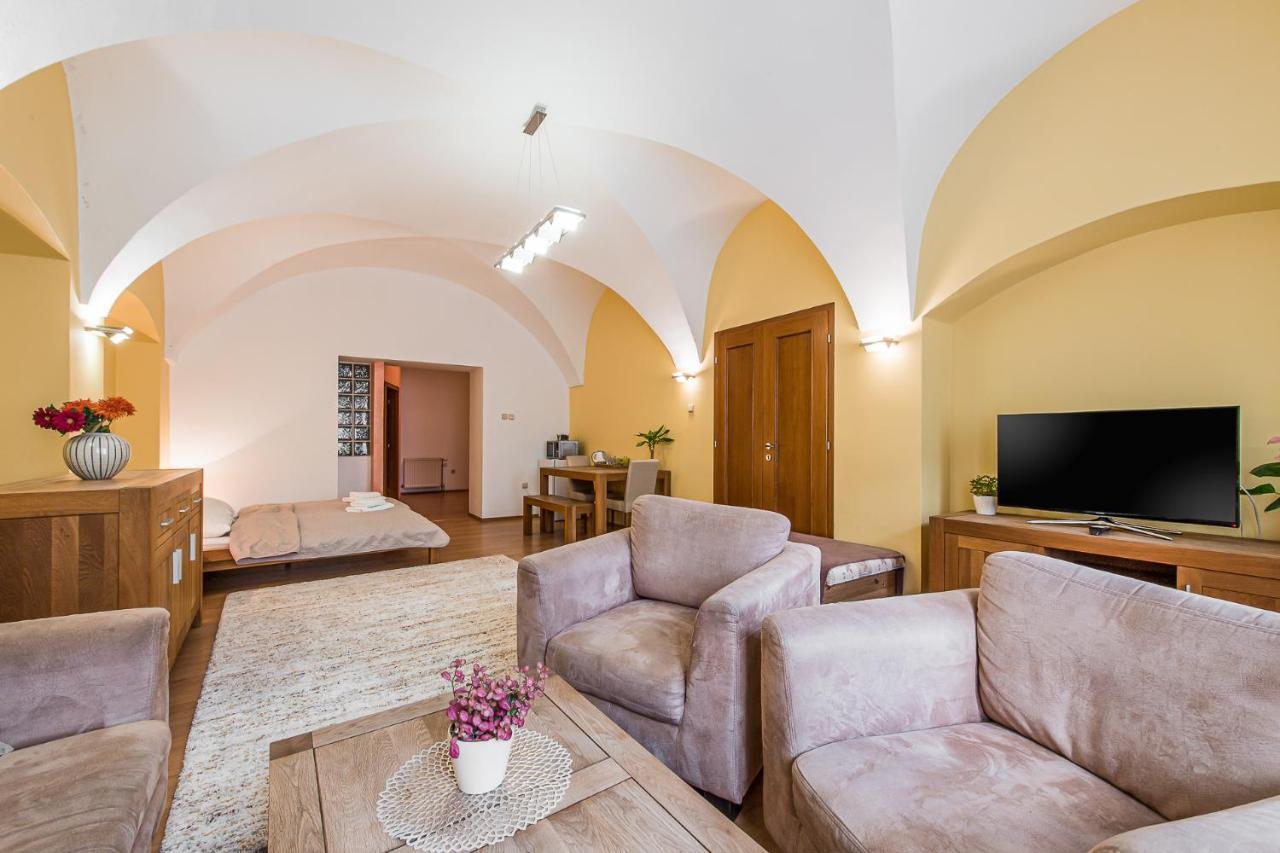 Apartmany Kolegium Prešov Exteriör bild